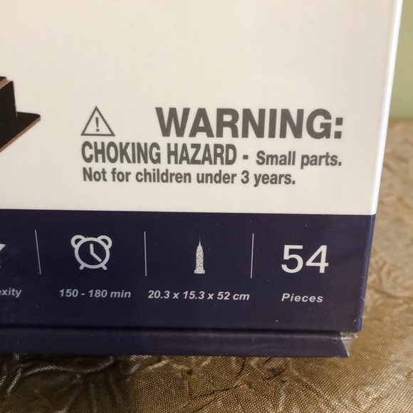 Empire State Building 3-D Puzzle - Picture 4 of 4